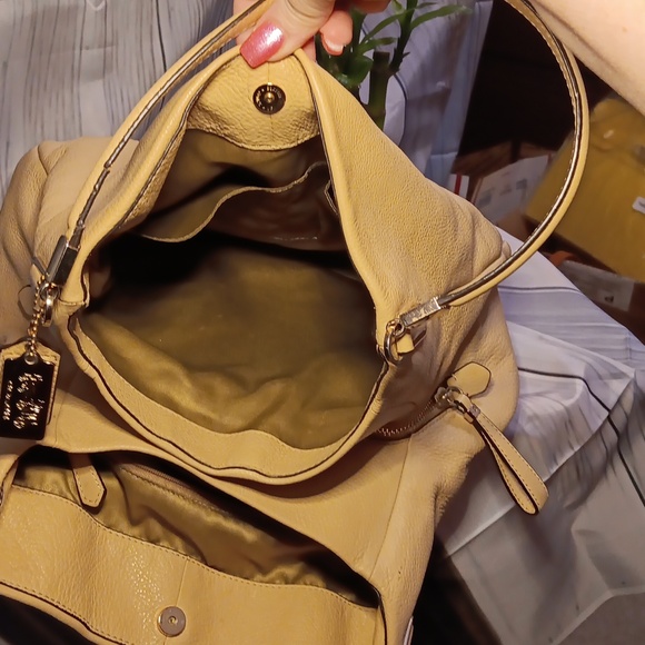 Coach Phoebe K138126224 Pebble Soft Leather Tan Bag Purse - Picture 7 of 12